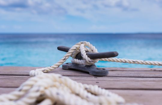 Don’t know how to tie sailing knots? Let’s learn the ropes.